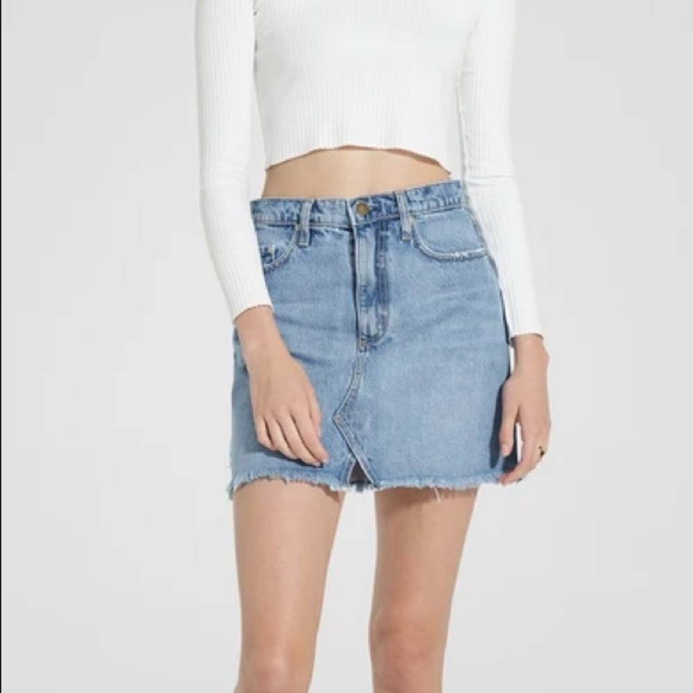 Nobody denim light wash denim skirt with fringed hem size 26